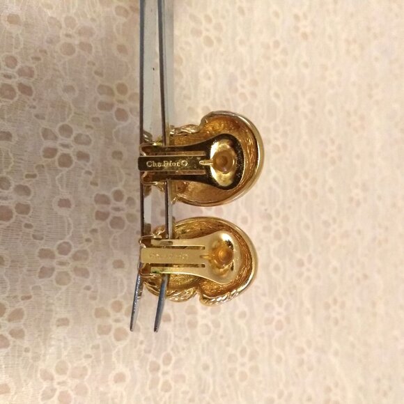 Vintage Signed Christian Dior White Clear Crystal Oval Gold Tone Clip Earrings - Picture 7 of 9